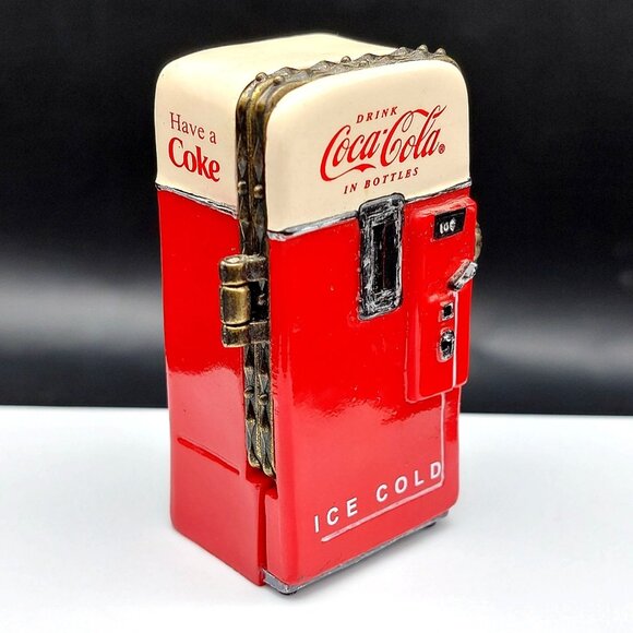 Boyds Bears Coca-Cola Vending Machine Figurine 2005 Ltd Ed Frizz Style #919901 - Picture 8 of 8